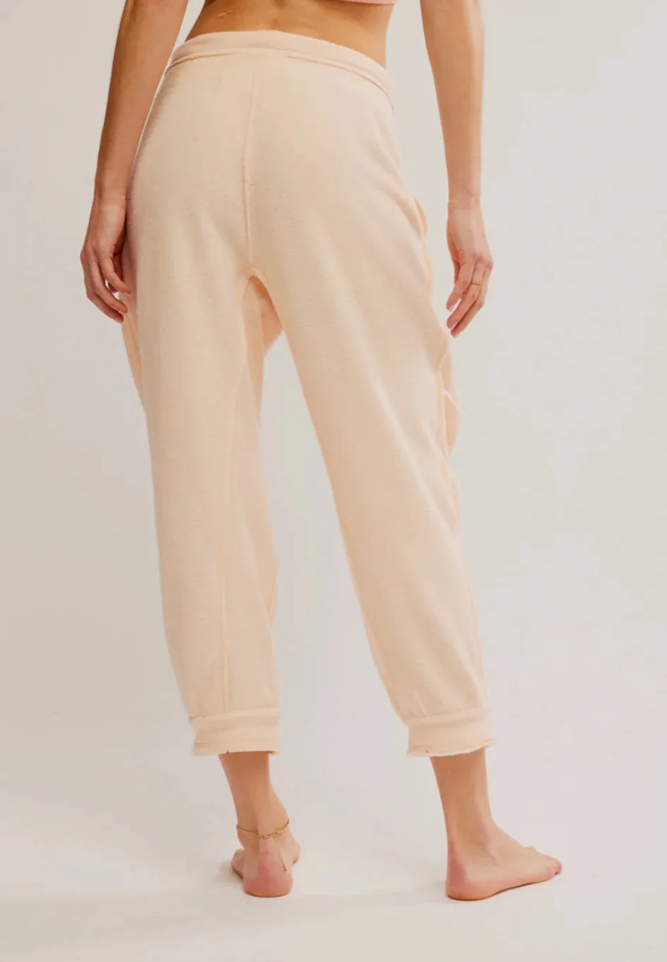 Free People Day Off Fleece Joggers - TENDER PEACH